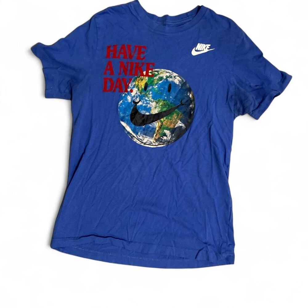 NIKE Earth "Have a NIKE Day" T-Shirt Shirt Men Small S